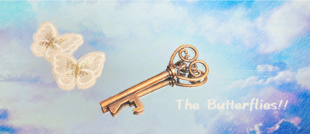 蝶々と鍵が浮かぶ空背景に『The butterflies!!』の文字が入った幻想的な画像